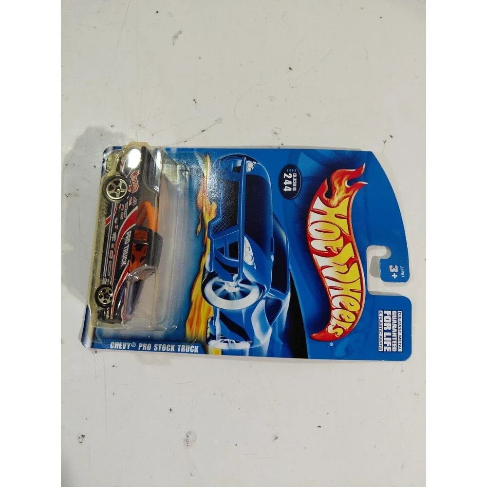 NIP Hot Wheels 2000 Main Line 1:64 Die Cast Chevrolet S10 Pro Stock Truck